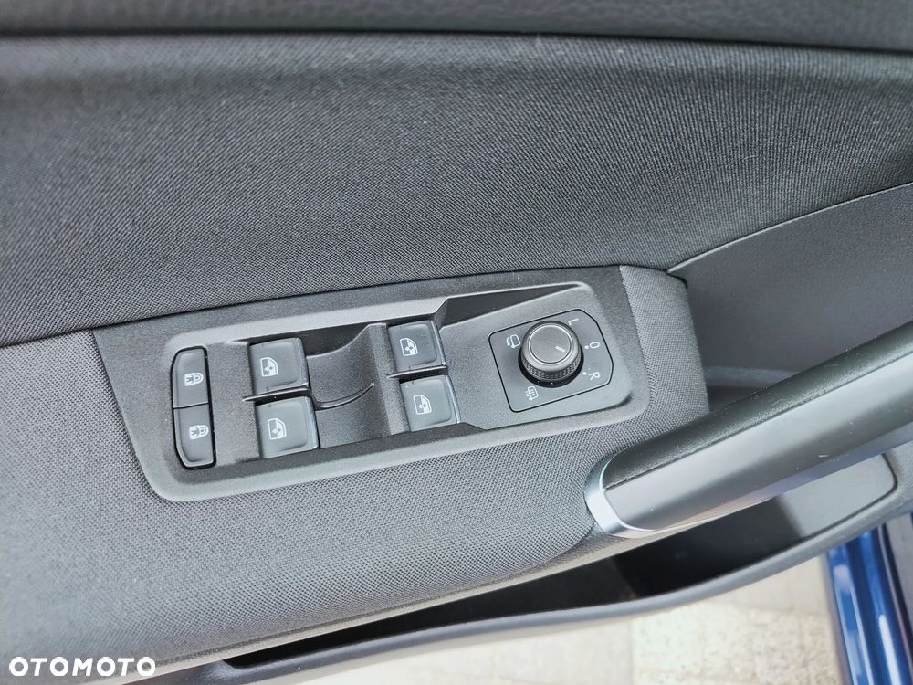 Volkswagen Touran 2.0 TDI SCR DSG Highline - 20