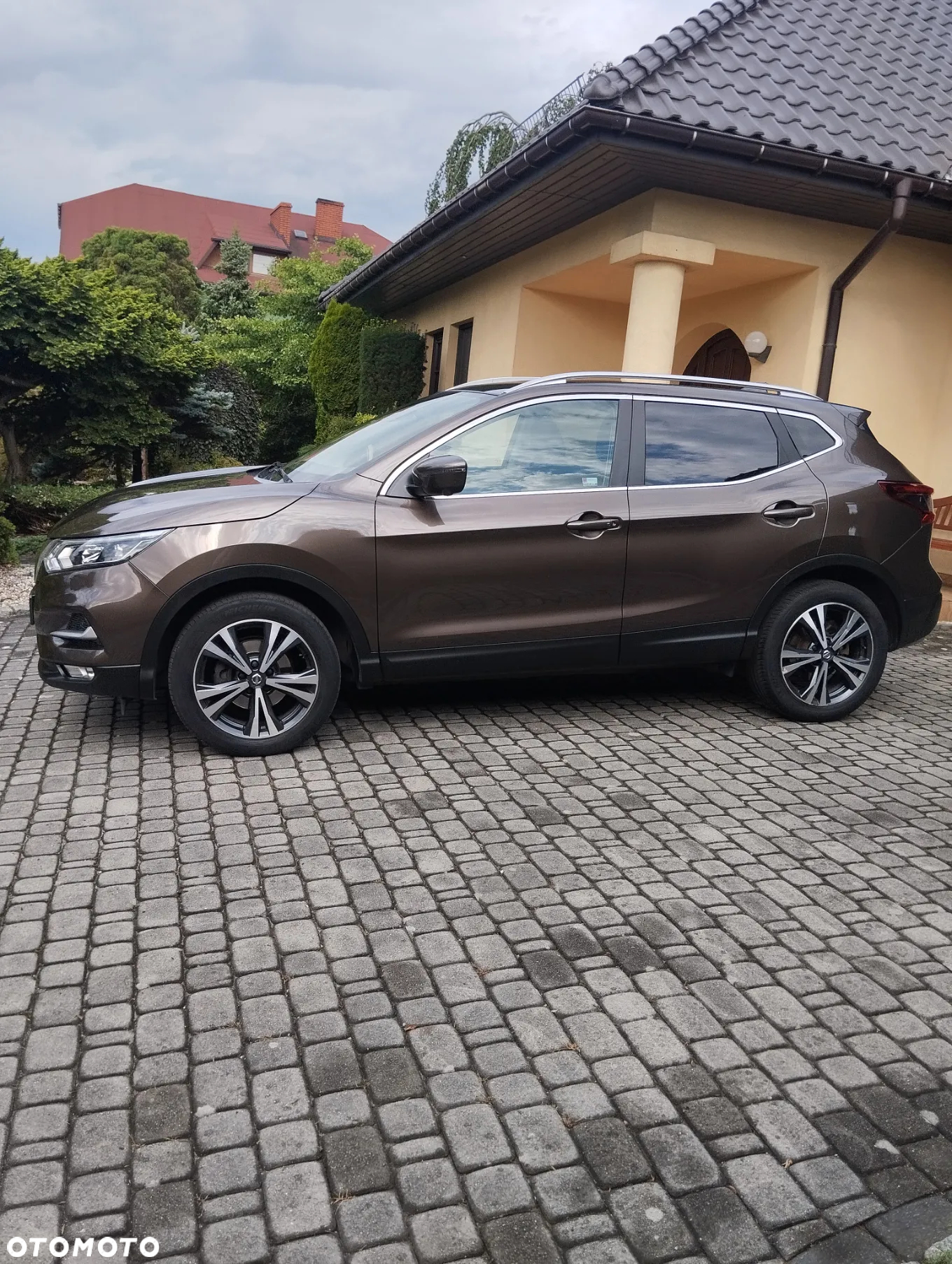 Nissan Qashqai - 2