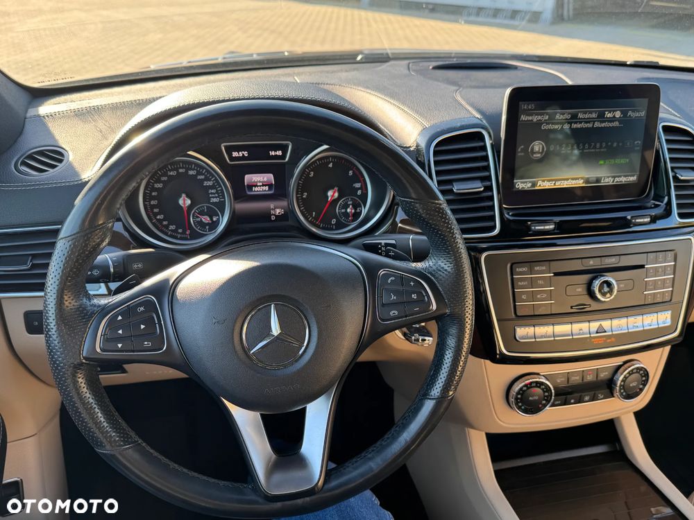 Mercedes-Benz GLE - 10