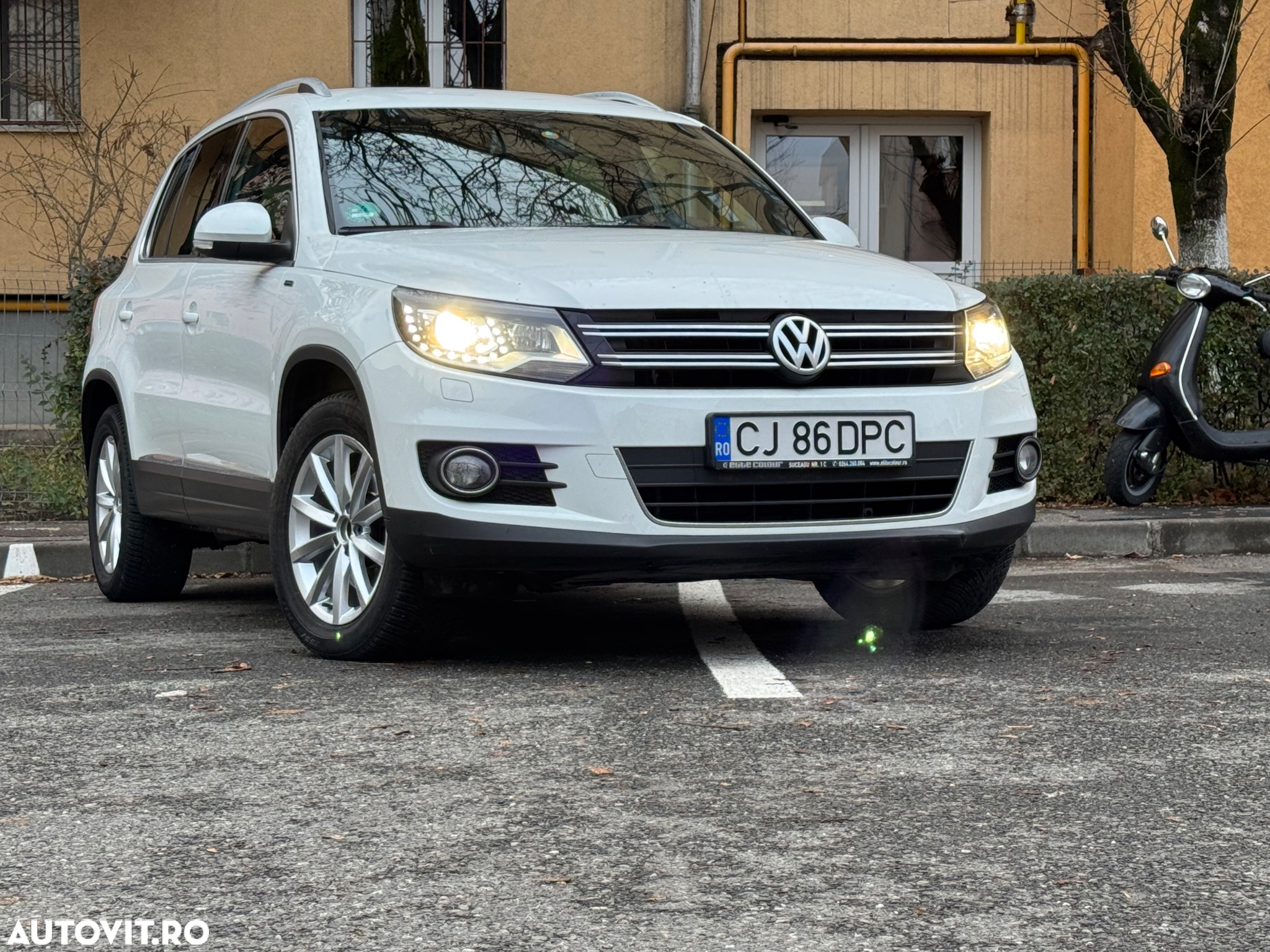 Volkswagen Tiguan 2.0 TDI DPF 4Motion BlueMotion Technology DSG Lounge Sport & Style - 7