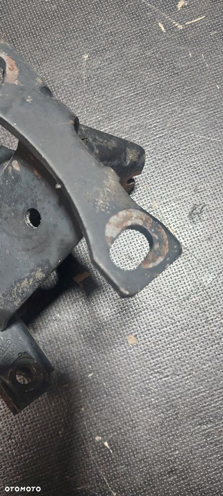 Łapa skrzyni biegów vw t4 1.9 2.4 D 1992 R - 4