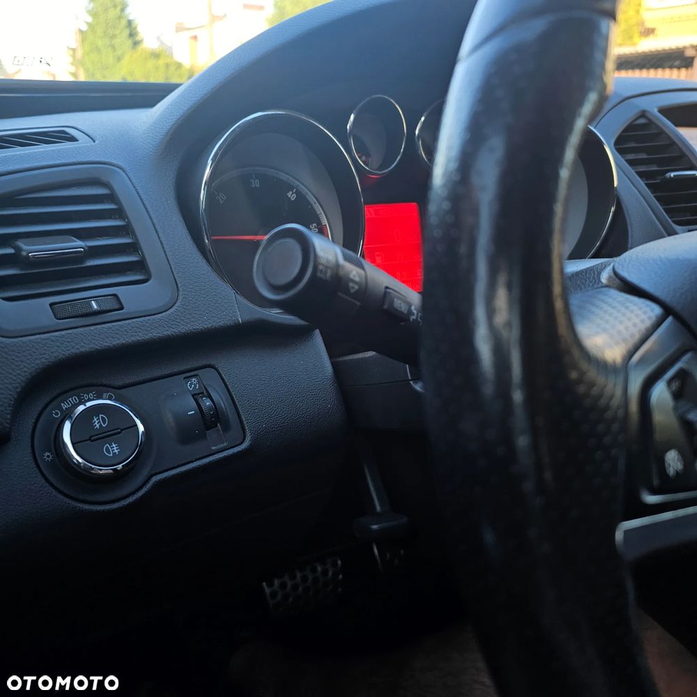 Opel Insignia 2.0 CDTI Automatik - 19