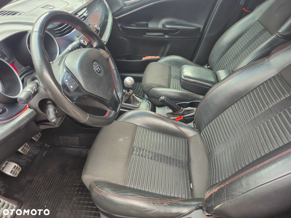 Alfa Romeo Giulietta 2.0 JTDM Distinctive - 14
