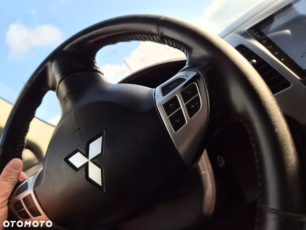 Mitsubishi Outlander 2.0 2WD Invite - 23