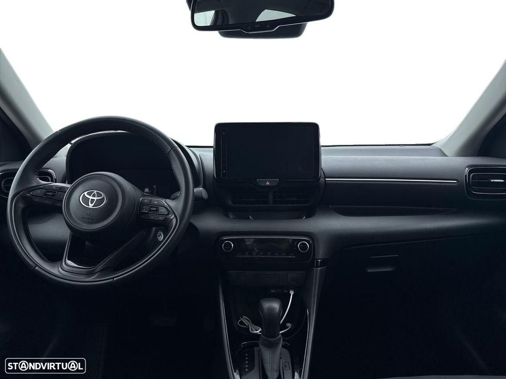 Toyota Yaris — fotografia 8