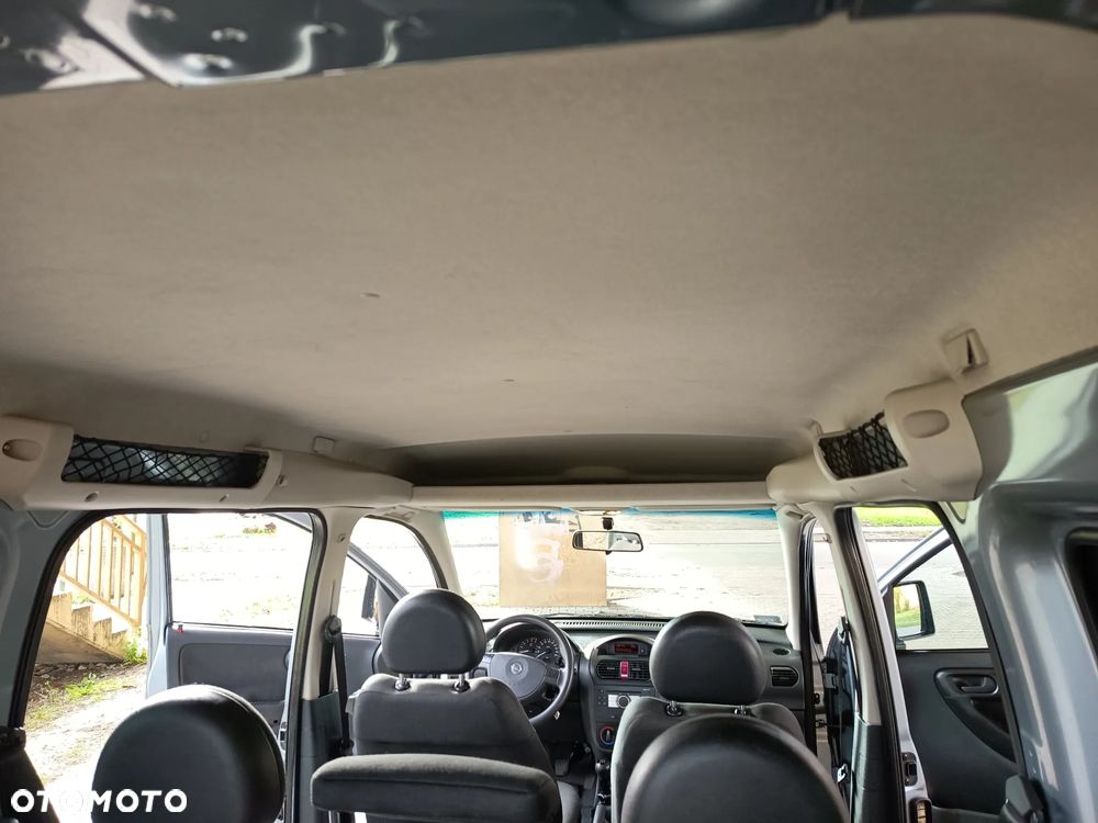 Opel Combo Tour 1.7 CDTI Arizona - 26