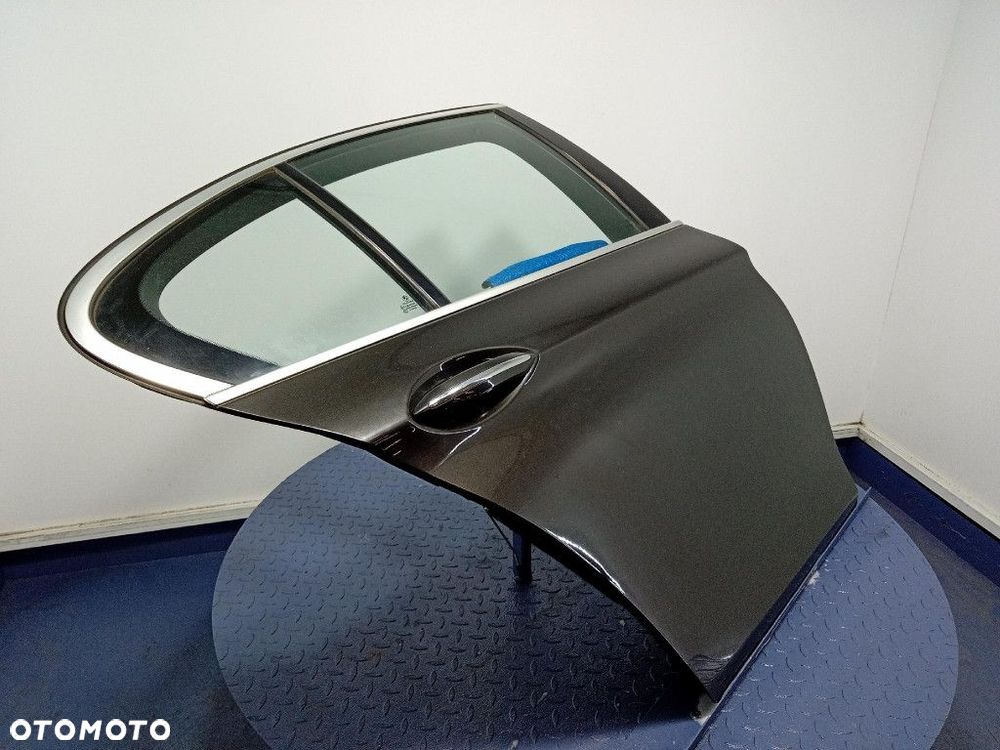 BMW 5 F10 DRZWI TYŁ PRAWE TYLNE B65 - 2