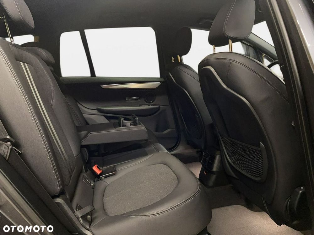 BMW Seria 2 - 17