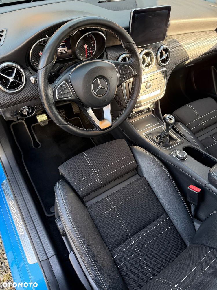 Mercedes-Benz Klasa A 180 Urban - 8