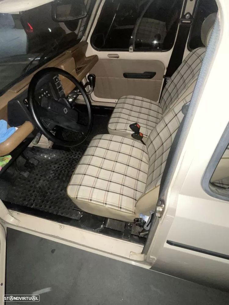Renault 4 1.1 GTL - 6