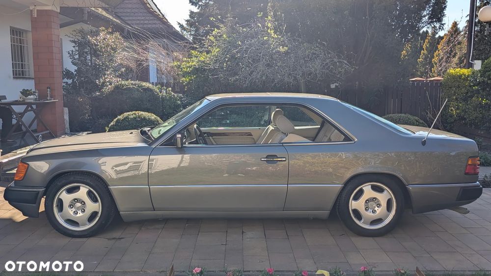 Mercedes-Benz W124 (1984-1993) - 2