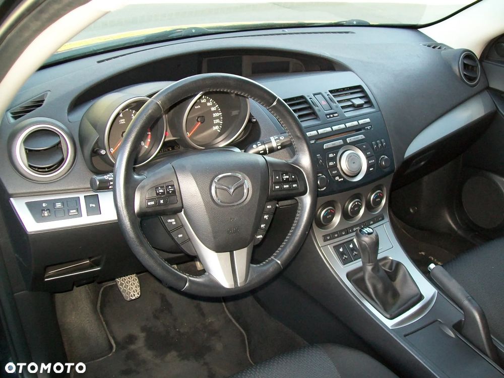 Mazda 3 - 16