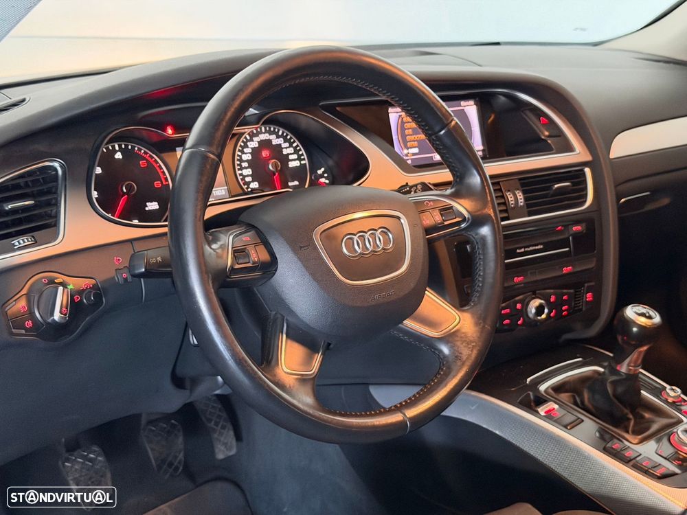 Audi A4 Avant 2.0 TDI Advance - 14
