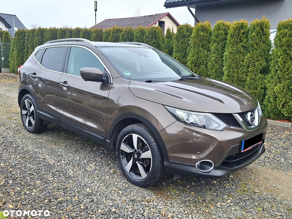 Nissan Qashqai 1.2 DIG-T 360 - 1