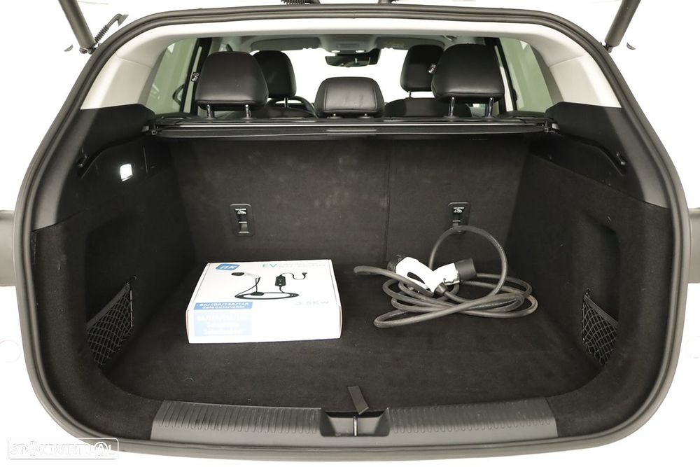 MG EHS 1.5 T-GDI Plug-in Hybrid Luxury - 22