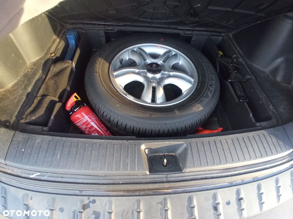 Kia Sportage 2.0 d Tour 2WD - 8