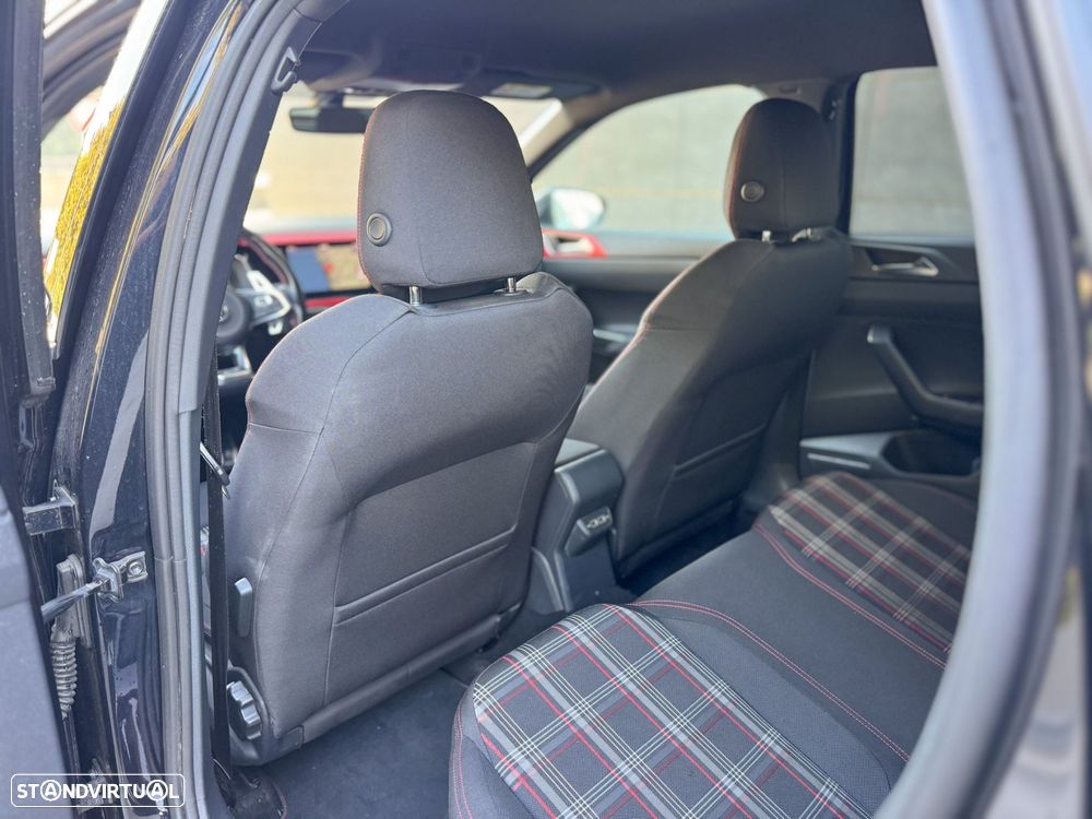 VW Polo 2.0 TSI GTI DSG - 30