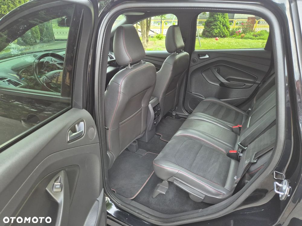 Ford Kuga 1.5 EcoBoost 2x4 ST-Line - 29