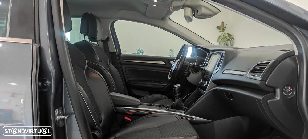 Renault Mégane Sport Tourer 1.5 Blue dCi Bose Edition - 24