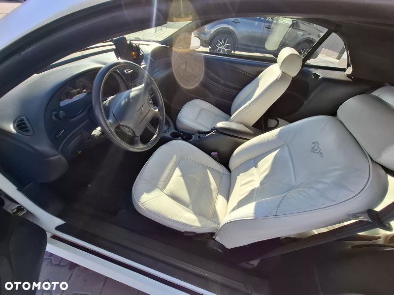 Ford Mustang 4.0 V6 - 17