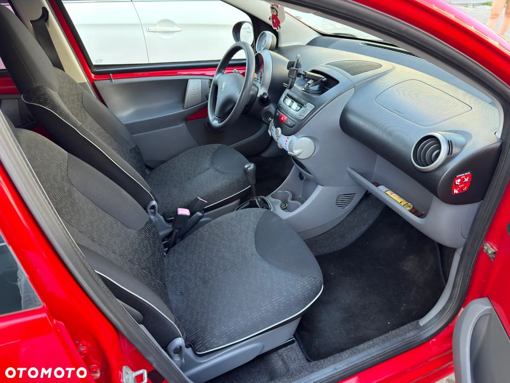 Peugeot 107 1.0 Urban Move Euro5 - 12