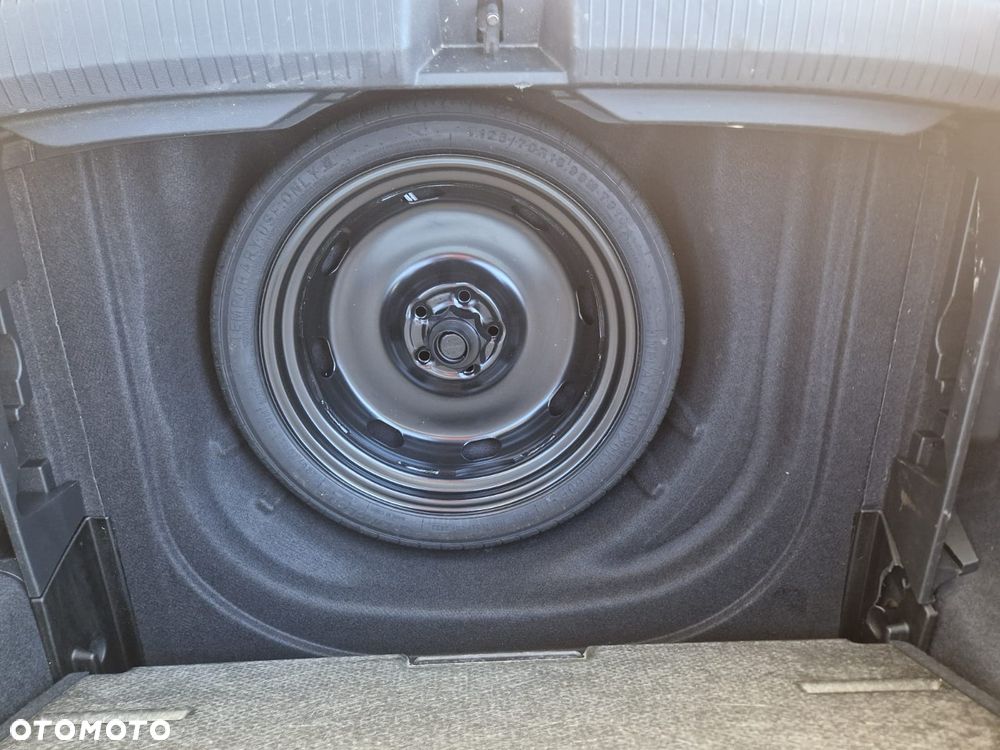 Volkswagen Golf 1.0 eTSI OPF DSG Active - 31