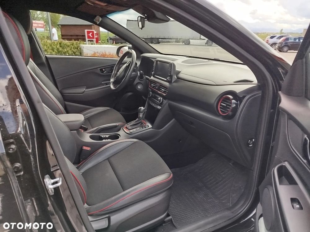 Hyundai Kona 1.6 CRDi DCT 4WD Premium - 9