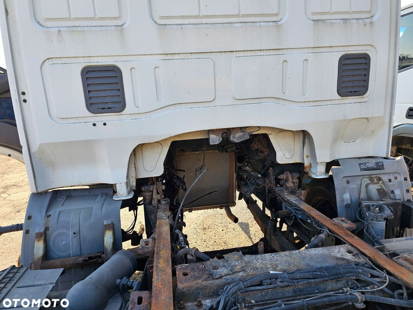 KABINA DZIENNA KOKPIT KONSOLA WNĘTRZE IVECO EUROCARGO 02-06 rok - 10