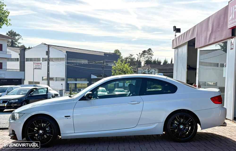 BMW 320 d xDrive Coupe Edição M - 6