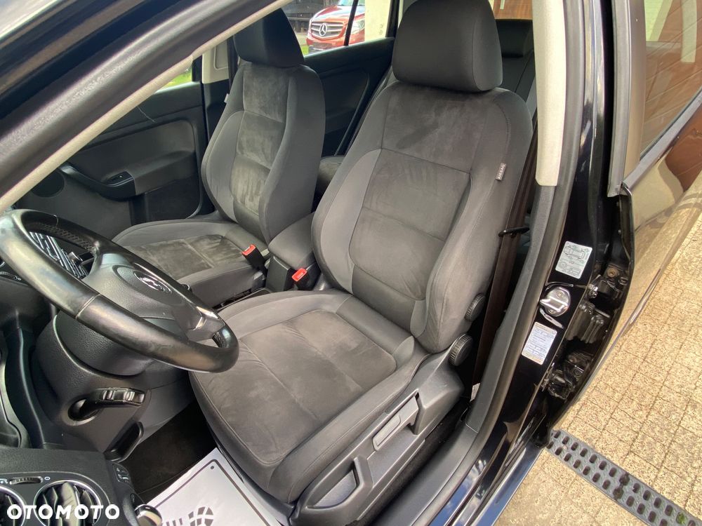 Volkswagen Golf Plus 2.0 TDI DPF Highline - 23