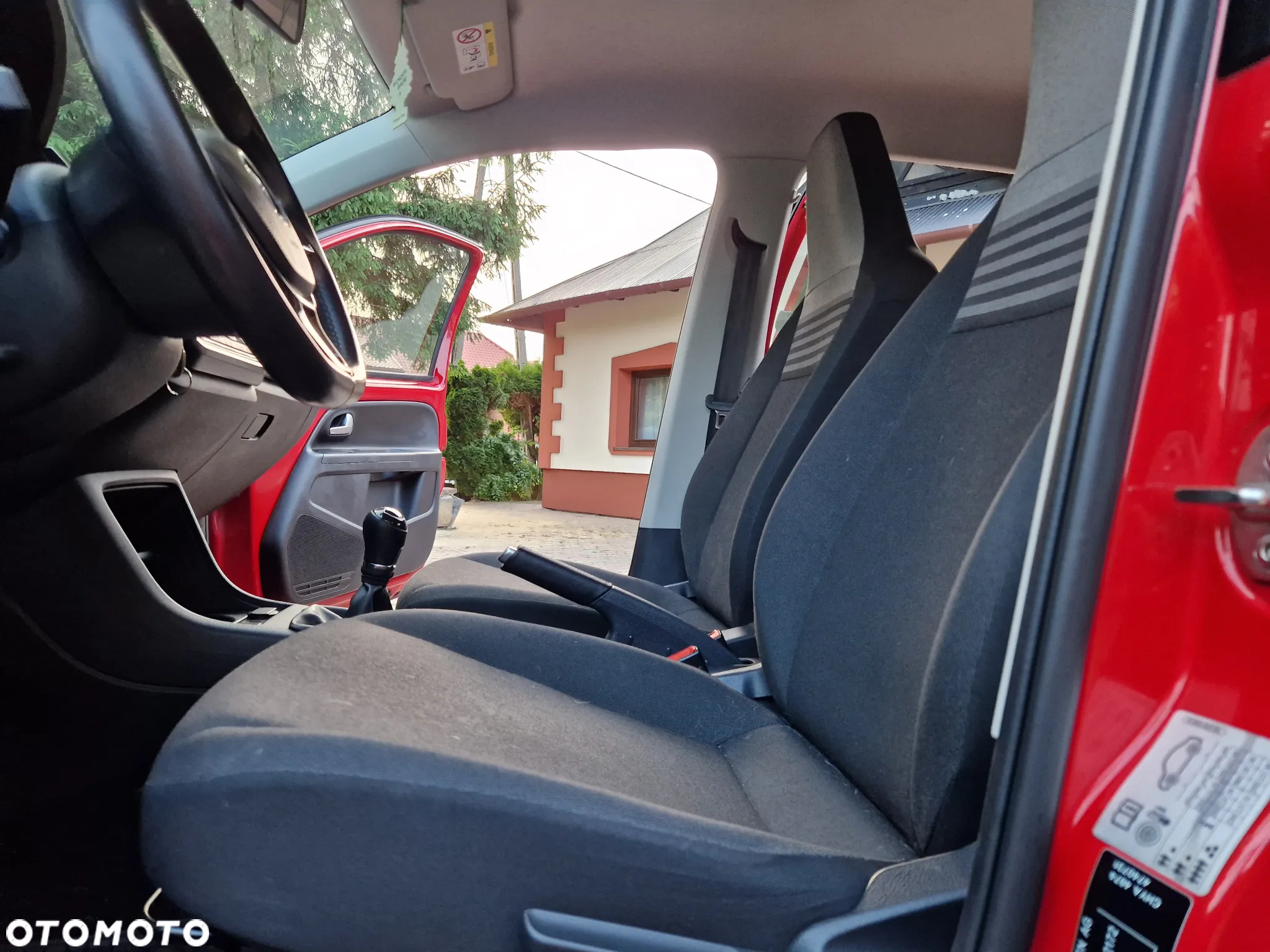 Volkswagen up! 1.0 move - 19