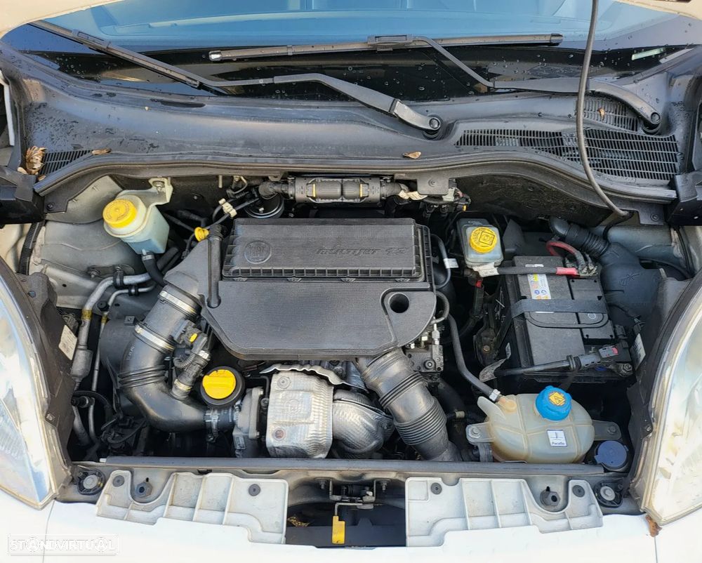 Fiat Qubo 1.3 M-Jet Start&Stop - 21