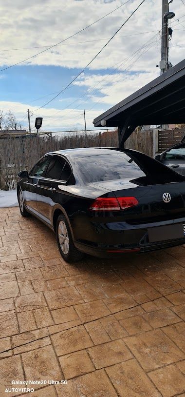 Volkswagen Passat 1.6 TDI Comfortline - 2