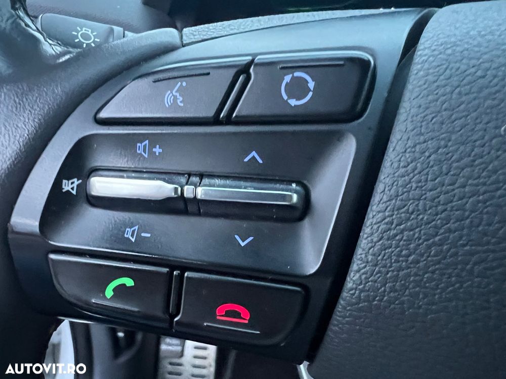 Hyundai IONIQ 1.6 GDI Premium - 14