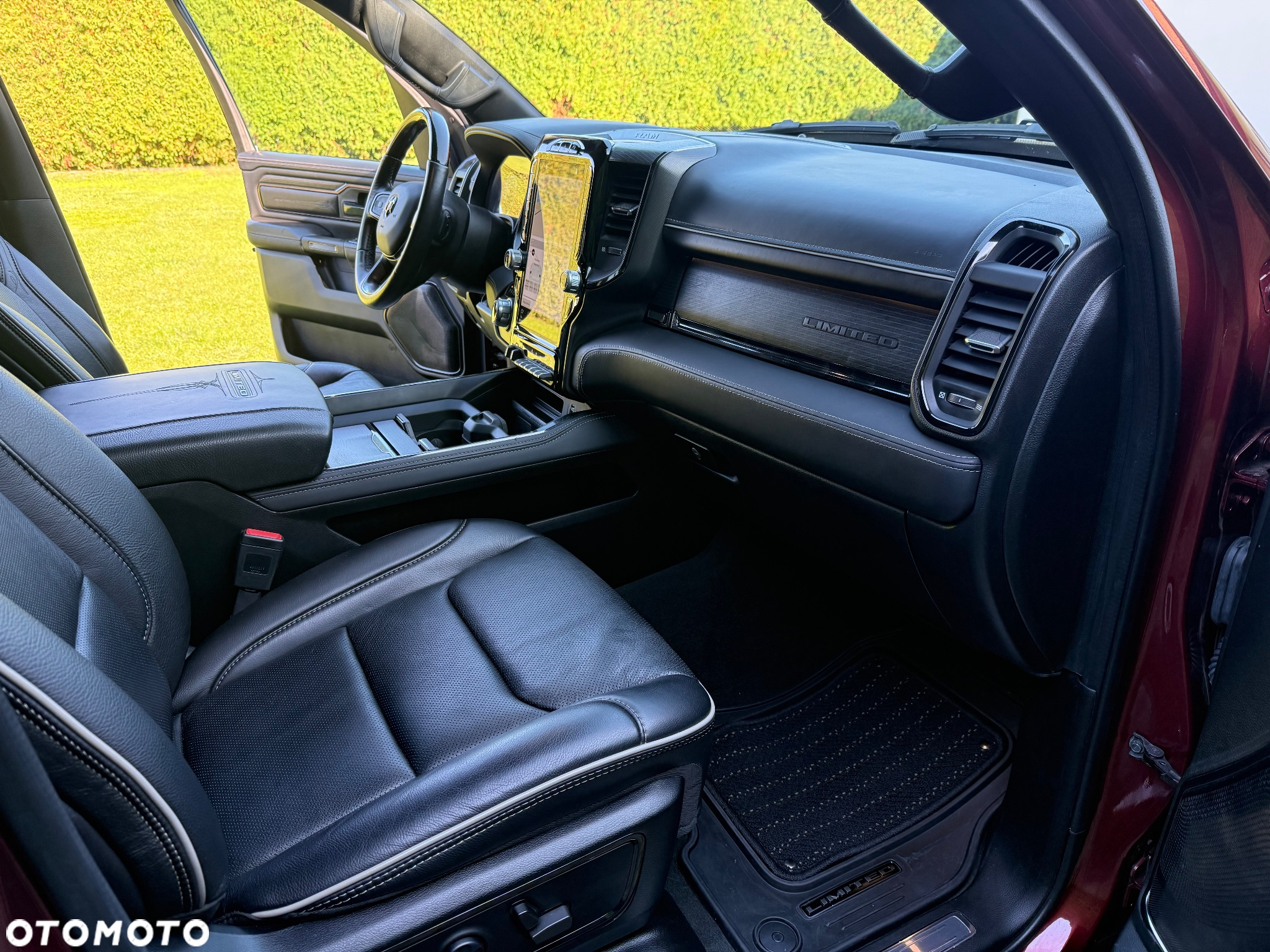 Dodge RAM 1500 5.7 4x4 - 18