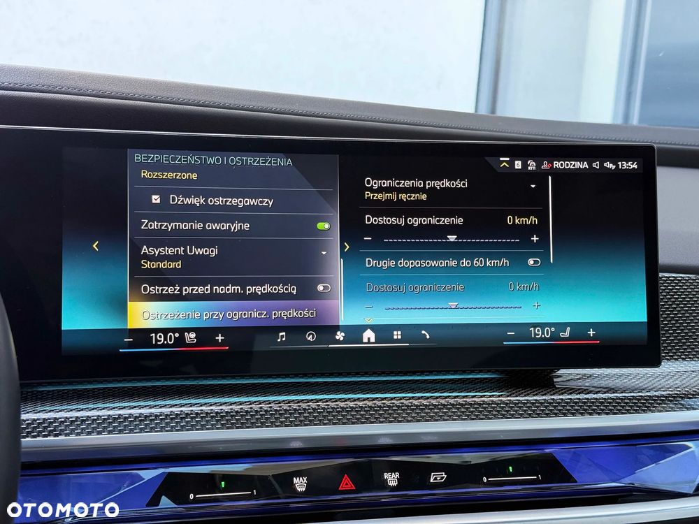 BMW Seria 7 740d xDrive mHEV sport - 37