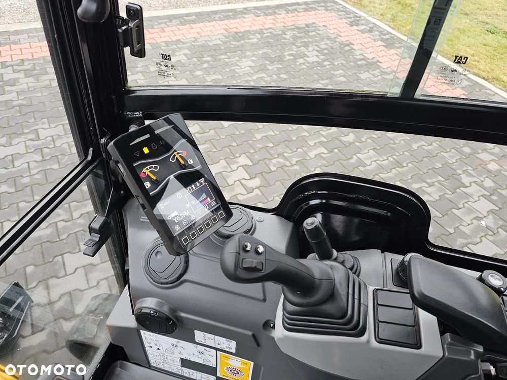 Caterpillar 301.8 05A - 24