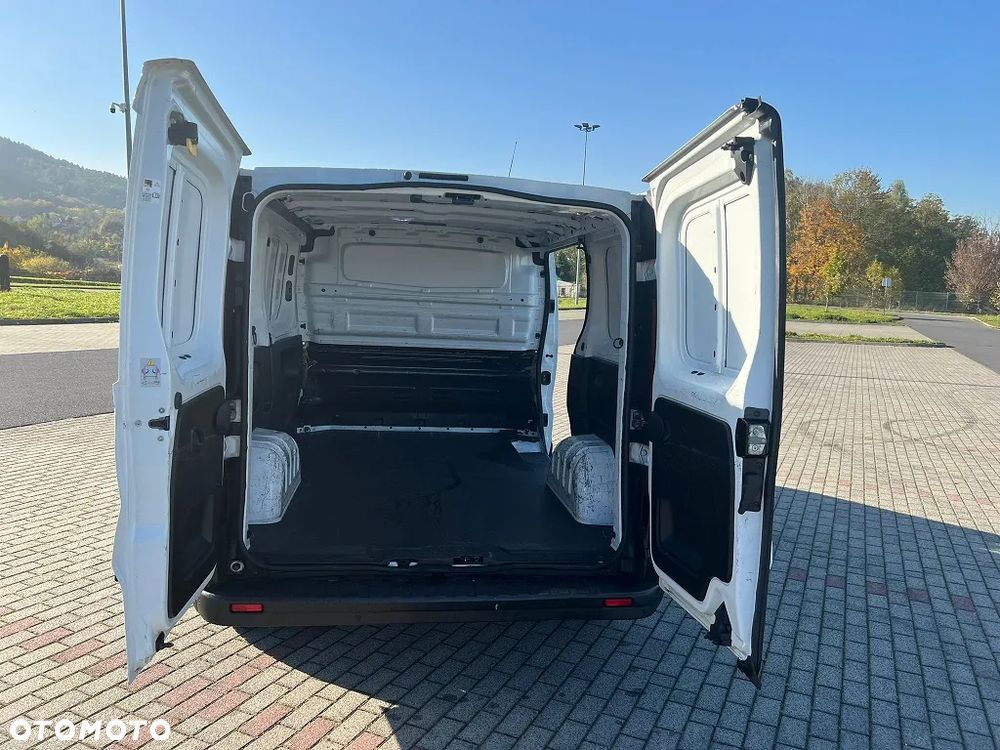 Renault TRAFIC - 8