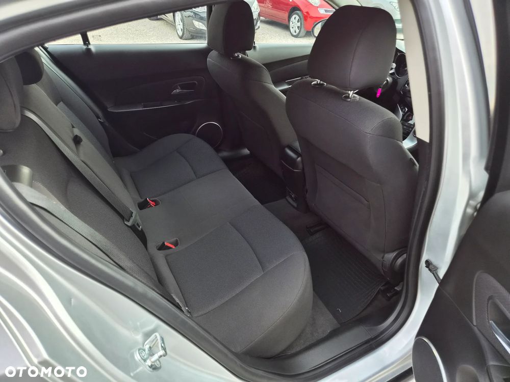 Chevrolet Cruze - 20