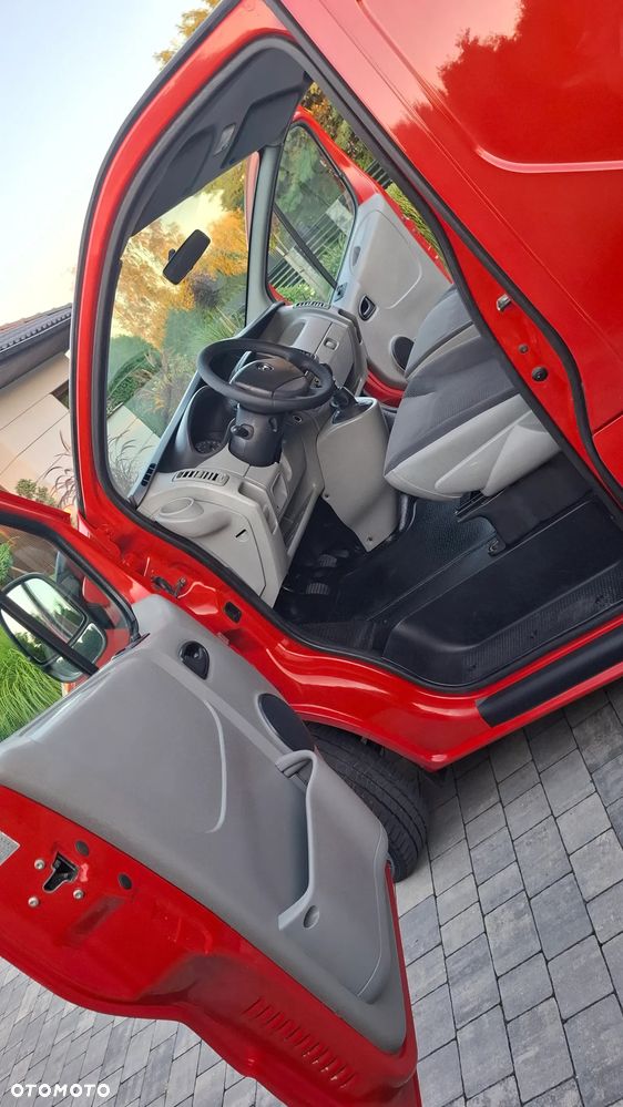 Opel VIVARO - 16
