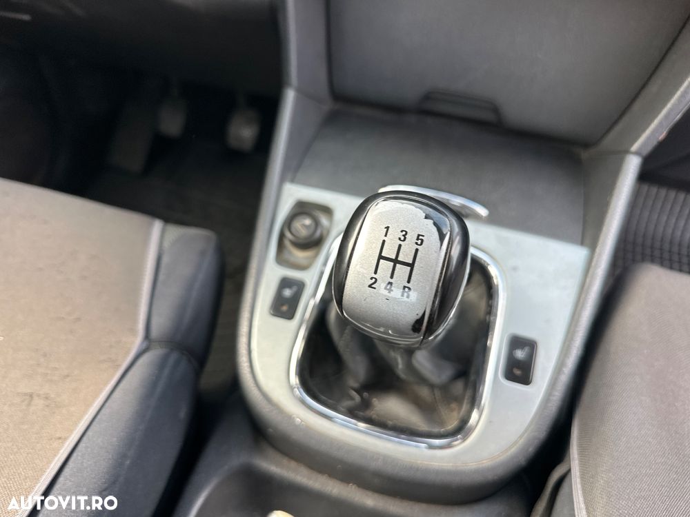 Suzuki Vitara - 11