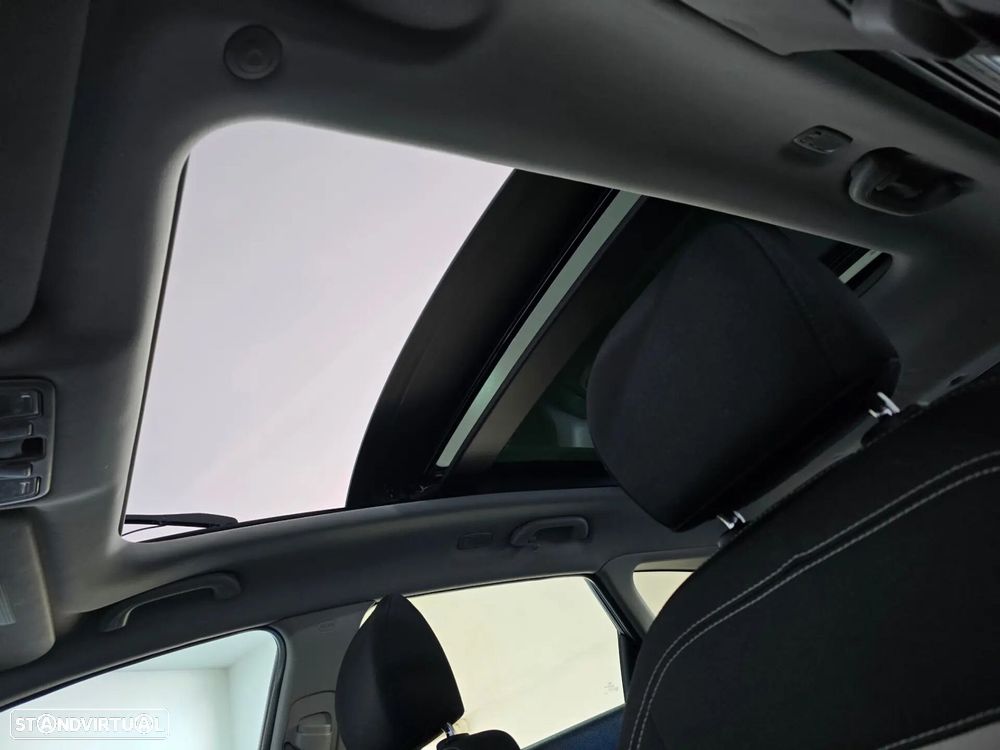 Kia Ceed SW 1.4 CRDi More - 19