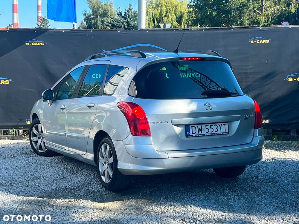 Peugeot 308 - 4