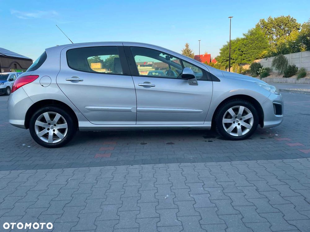 Peugeot 308 - 4