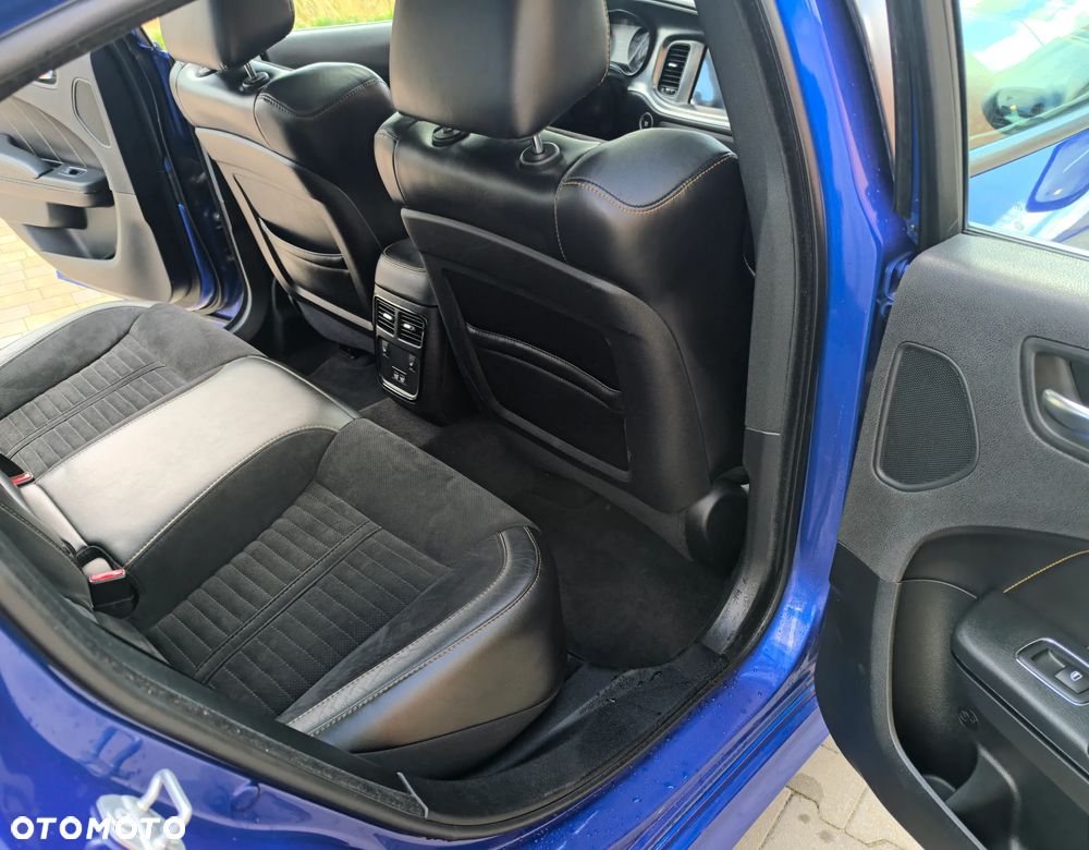 Dodge Charger 5.7 R/T Daytona - 12