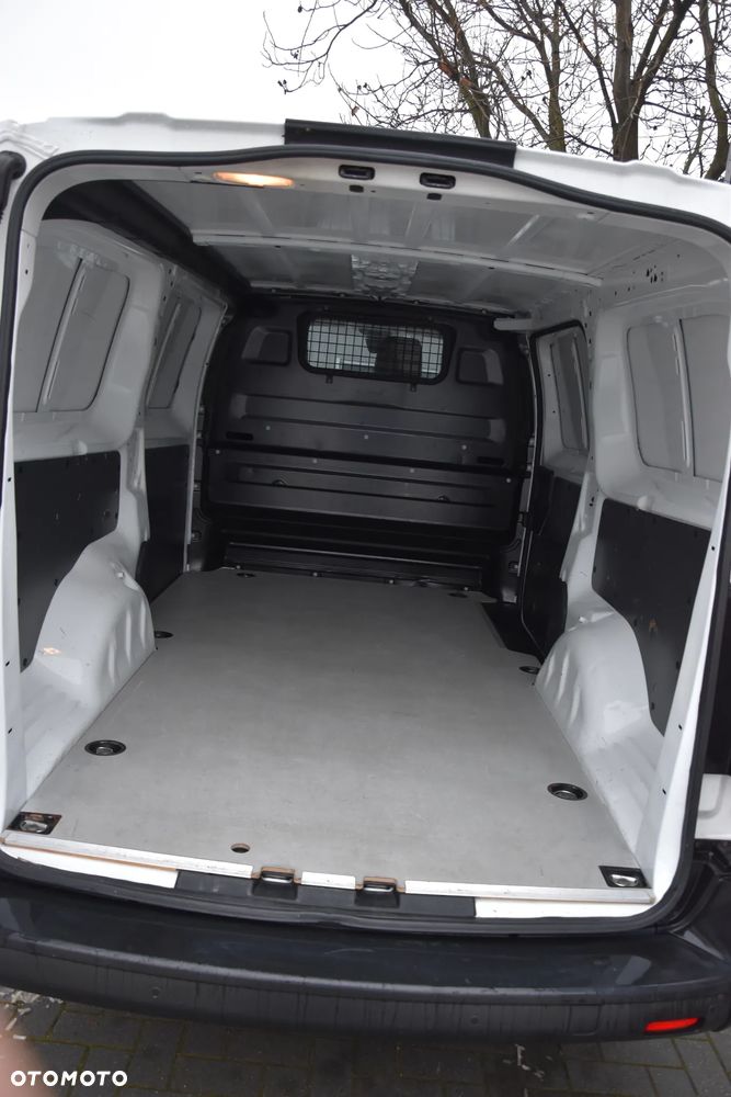 Opel Vivaro Extra Long - 18