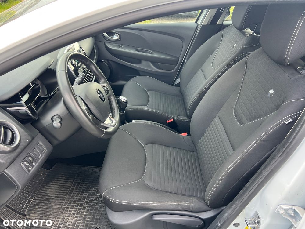 Renault Clio 1.2 16V 75 LIMITED - 32
