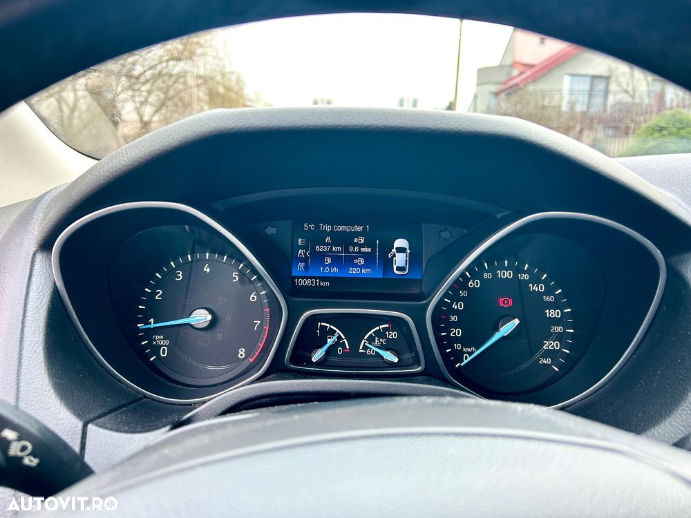 Ford Focus 1.0 EcoBoost Trend - 9