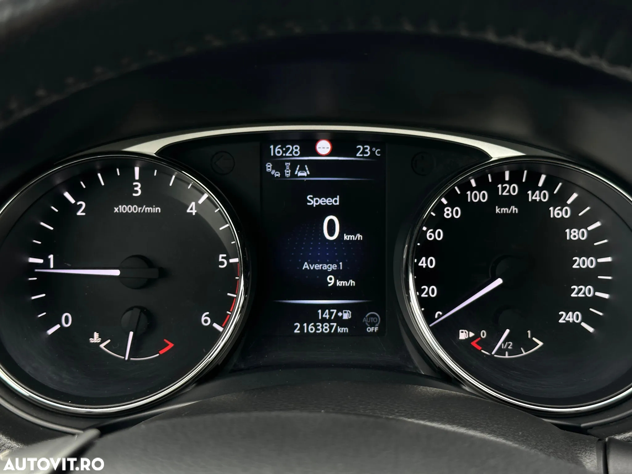 Nissan X-Trail 1.6 dCi ALL-MODE 4x4i Tekna - 14