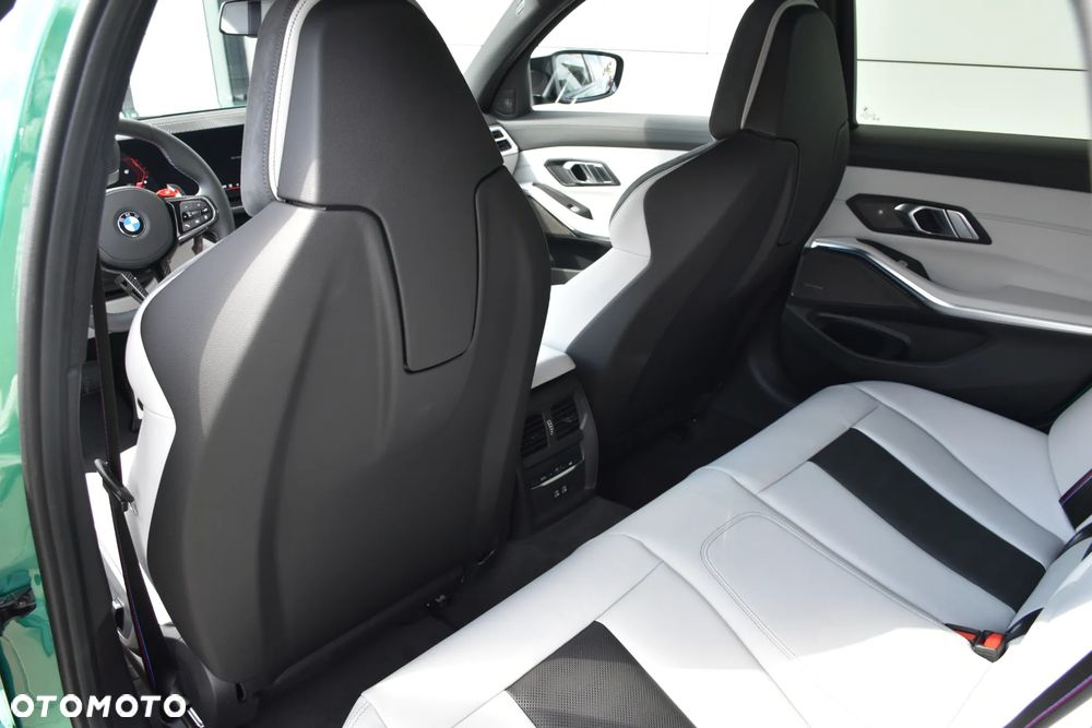 BMW M3 Competition M xDrive - 26